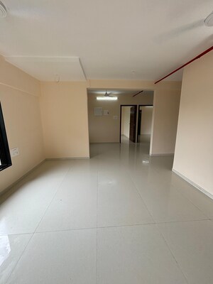 1.5 BHK Apartment For Sale in Borivali East