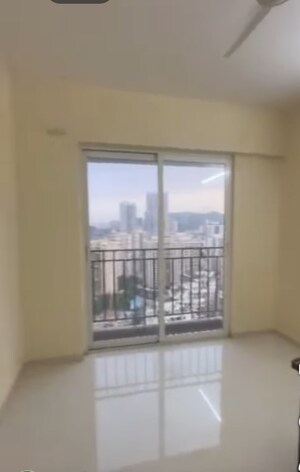 Room in 3 BHK Apartment at Vijay Orovia, Ghodbunder Road – for Rent