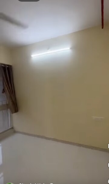 Room in 3 BHK Apartment at Vijay Orovia, Ghodbunder Road – for Rent