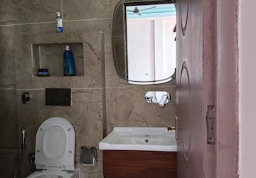 Bathroom in 1 BHK Independent House at Garhi Cantt – for Rent