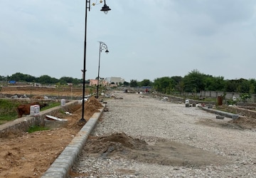 Plot For Sale in Sector 98