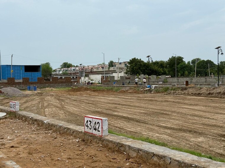 undefined, sector 98  190 Sq.Yd. Plot In Sector 98 Faridabad 9344994