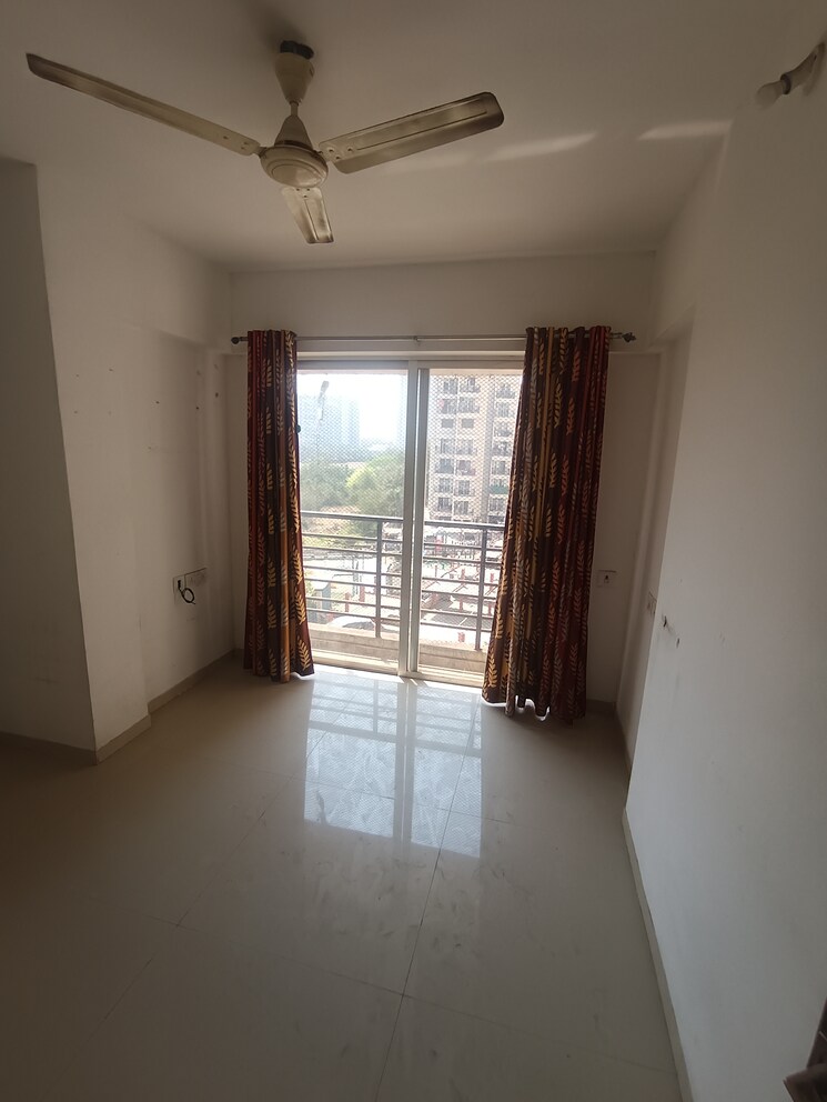 Room, gurukrupa-guru-atman 3 Bedroom 880 Sq.Ft. Apartment In Kalyan West Thane 9344731