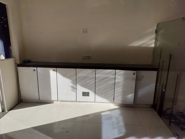 Kitchen, destination-center Commercial Shop 240 Sq.Ft. In Hadapsar Pune 9344915