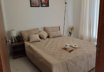 Master Bedroom in 1 BHK Apartment at Earthcon Casa Grande II, Chi V Greater Noida – for Sale
