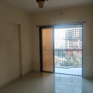 Room in 1 BHK Apartment at Sanghvi Dev Aashish, Jamil Nagar – for Sale