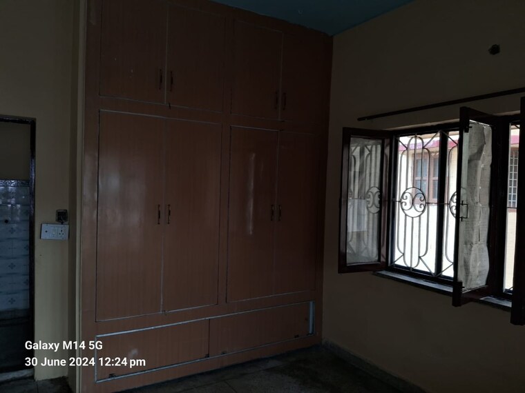 Room, gms road 2 Bedroom 1800 Sq.Ft. Villa In Gms Road Dehradun 9345028