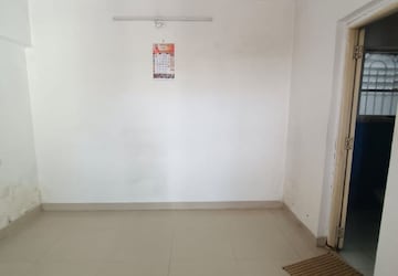 Room in 2 BHK Apartment at Siddhivinayak Shubhashree Residential, Akurdi – for Rent