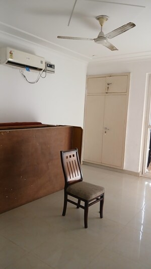 4 BHK Builder Floor For Rent in Omaxe Green Meadow City, Alwar Bypass Road