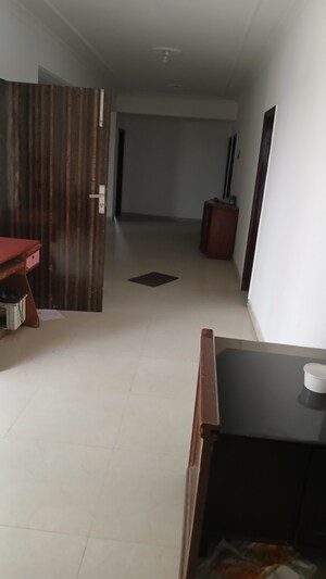 Room in 4 BHK Builder Floor at Omaxe Green Meadow City, Alwar Bypass Road – for Rent