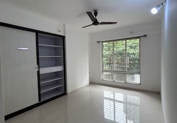 Room in 2 BHK Apartment at Rutu Estate, Brahmand – for Rent