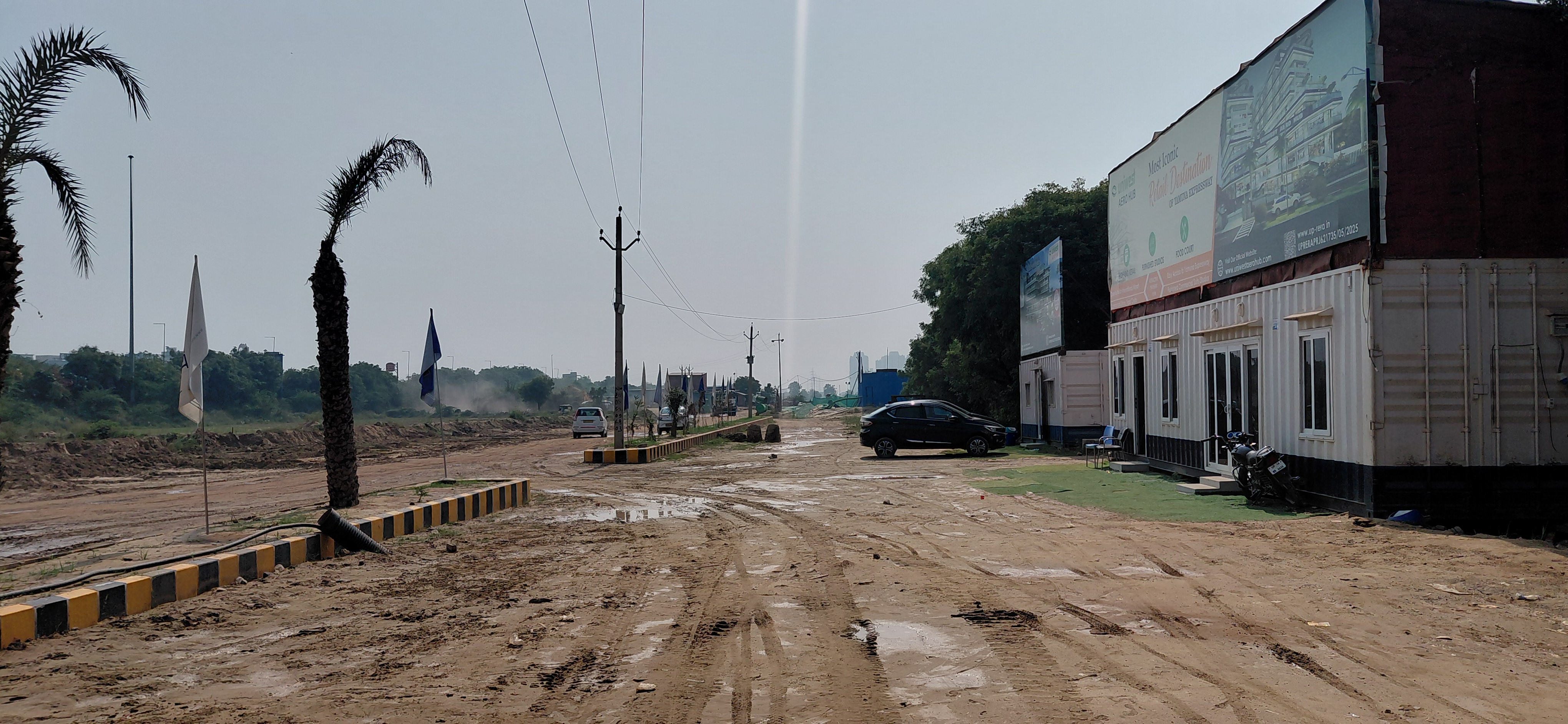 Retail Shop For Sale in Uniwest Hub