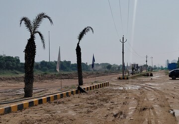 Plot Area in  Shop at Uniwest Hub, Sector 22d Yamuna Expressway – for Sale