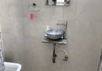 Bathroom in 1 BHK Apartment at Mantri Park, Goregaon East – for Rent