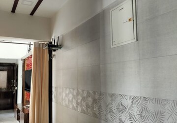 Room in 1 BHK Apartment at Mantri Park, Goregaon East – for Rent