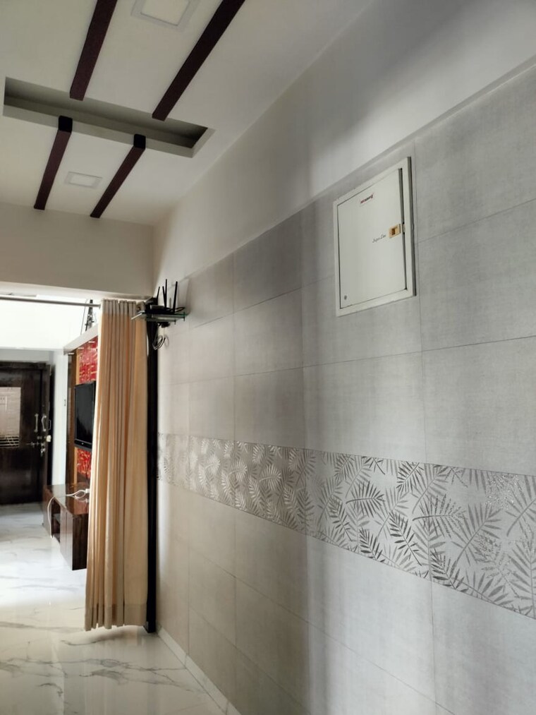 Room, mantri-park 1 Bedroom 600 Sq.Ft. Apartment In Goregaon East Mumbai 9345195