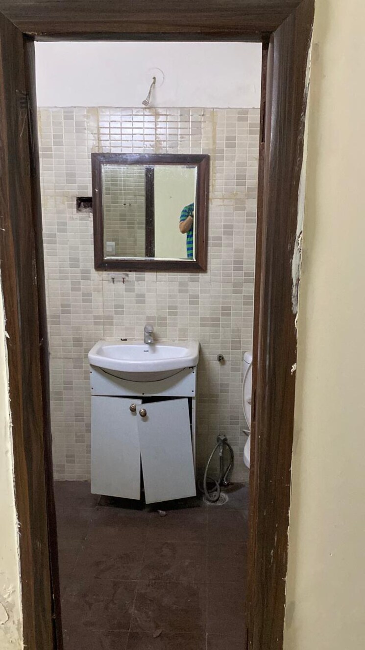 Bathroom, bestech-park-view-ananda 2 Bedroom 1360 Sq.Ft. Apartment In Sector 81 Gurgaon 9345283