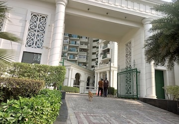 6+ BHK Penthouse – Exterior View View at Sunworld Arista, Sector 168 - for Sale