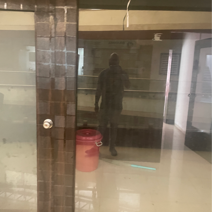  Parking, raviraj-crossroads Commercial Office Space 280 Sq.Ft. In Bhagwan Nagar Pune 9345357