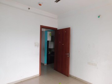 Room in 3 BHK Apartment at Kolte Patil Life Republic, Hinjewadi – for Rent