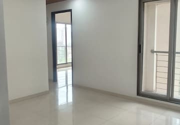 2 BHK Apartment For Sale in Runwal Palm, Kolshet