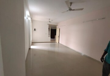 Room in 2 BHK Apartment at Sushma Green vista, Ghazipur – for Rent