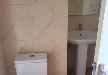 Bathroom in 2 BHK Apartment at Sushma Green vista, Ghazipur – for Rent