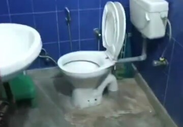 Bathroom in 2 BHK Builder Floor at Spring Field Colony – for Rent