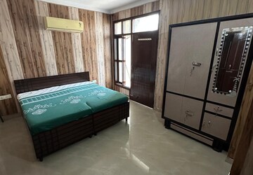 Room in 2 BHK Apartment at Maya Garden City, Lohgarh – for Rent