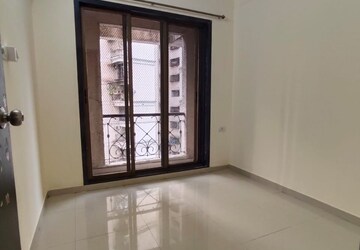 Room in 2 BHK Apartment at Nisarg Hyde Park, Kharghar – for Rent