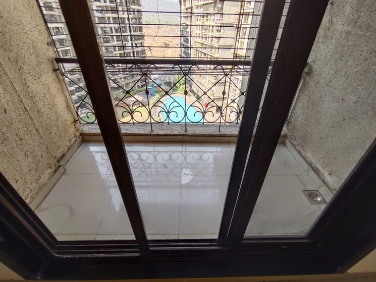 Balcony, nisarg-hyde-park 2 Bedroom 1060 Sq.Ft. Apartment In Kharghar Navi Mumbai 9345627