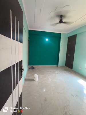 Room in 3 BHK Apartment at Meenal Balmukund Residency, Raj Nagar Extension – for Sale