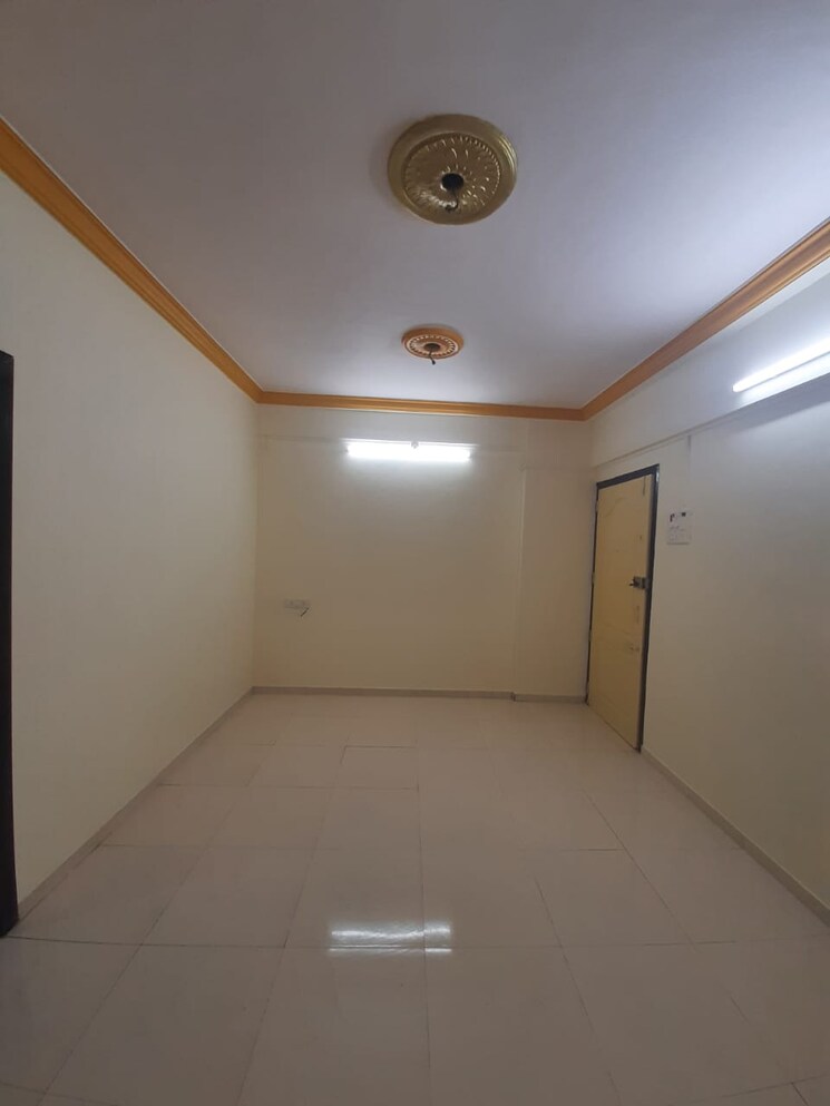 Room, dombivli east 1 Bedroom 500 Sq.Ft. Apartment In Dombivli East Thane 9345659