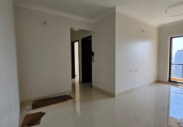 Room in 2 BHK Apartment at K Raheja Raheja Residency, Malad East – for Rent