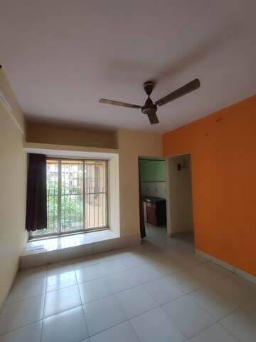 1 BHK Apartment For Rent in Parijat Gardens Marigold CHS, Kasarvadavali