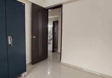 Room in 2 BHK Apartment at Nisarg Hyde Park, Kharghar – for Rent