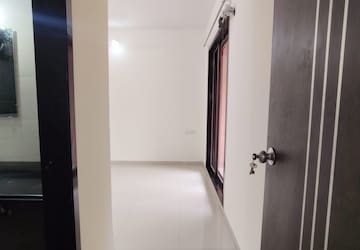 Room in 2 BHK Apartment at Nisarg Hyde Park, Kharghar – for Rent