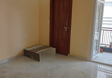 Room in 2 BHK Builder Floor at Sector 1 – for Sale