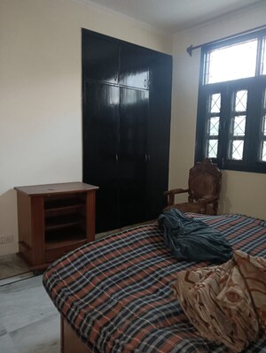 Bedroom in 4 BHK Apartment at Bancourt Apartment, Sector 43 – for Rent
