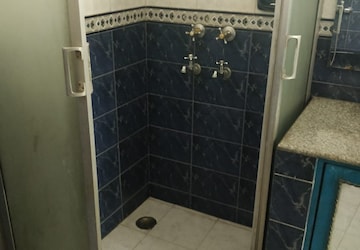 Bathroom in 2 BHK Builder Floor at Green Park Extension – for Rent