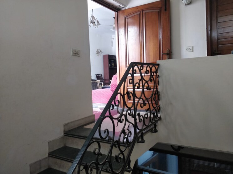 undefined, green park extension 2 Bedroom 320 Sq.Yd. Builder Floor In Green Park Extension Delhi 9345917