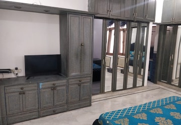 Bedroom in 2 BHK Builder Floor at Green Park Extension – for Rent