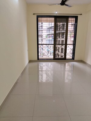 Room in 2 BHK Apartment at Nisarg Hyde Park, Kharghar – for Rent