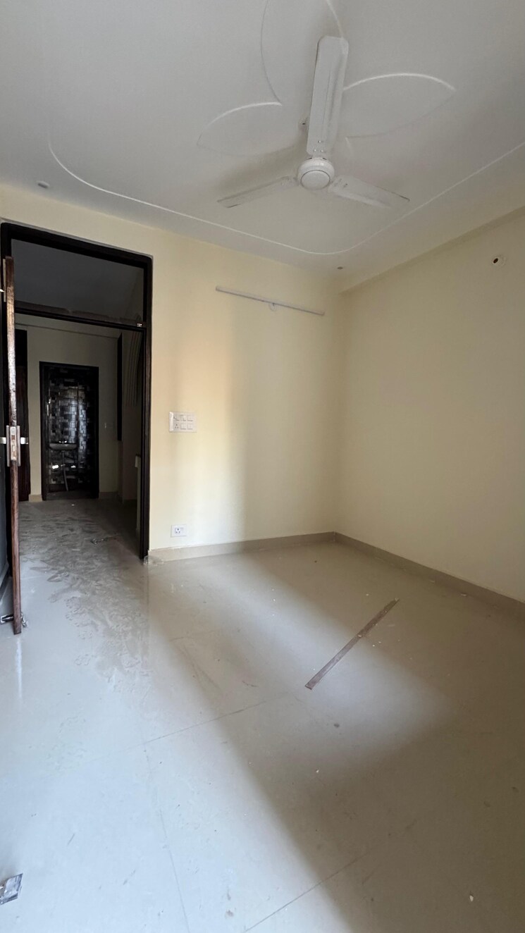 Room, risland-sky-mansion 2 Bedroom 900 Sq.Ft. Builder Floor In Chattarpur Delhi 9345966