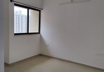 Room in 2 BHK Apartment at Lodha Palava Clara A To D and D1, Dombivli East – for Rent