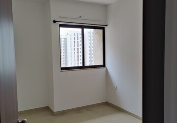Room in 2 BHK Apartment at Lodha Palava Clara A To D and D1, Dombivli East – for Rent