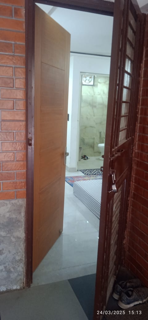 1 RkBuilder Floor For Rent in Sector 22B