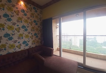 2 BHK Apartment For Sale in Rustomjee Urbania, Thane West