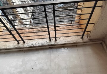 1 BHK Apartment at Rosa Classique, Kasarvadavali – for Rent