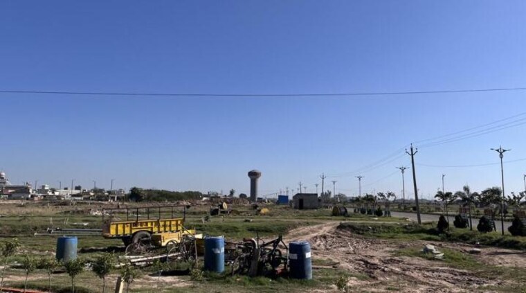 undefined, sector 102 a  200 Sq.Yd. Plot In Sector 102 A Mohali 9345949